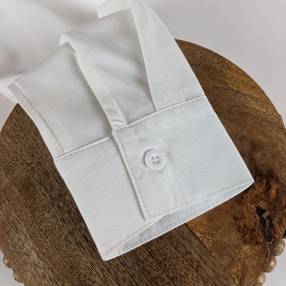 Peach Floral Button Down Blouse (Size: Medium) - Picture 10 of 11